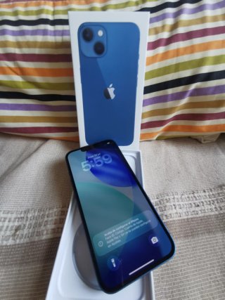 iPhone 13 Apple