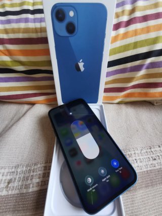 iPhone 13 Apple