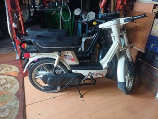 Vespino GL Naranja Rieju. Aprilia.