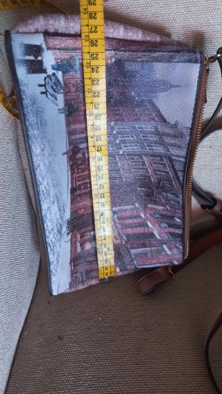 Bolso con estampado de ciudad