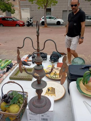 Lámpara de aceite antigua de cobre