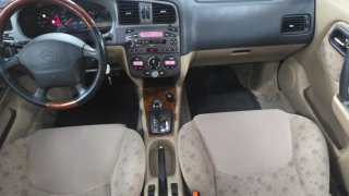 Nissan Primera 1999