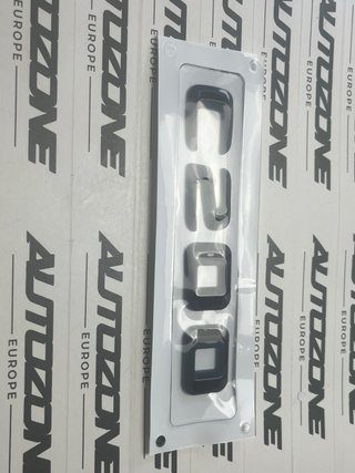 Emblema C200 negro para maletero Mercedes Benz