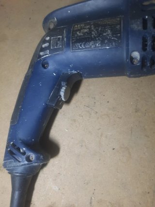 Taladro Percutor AEG