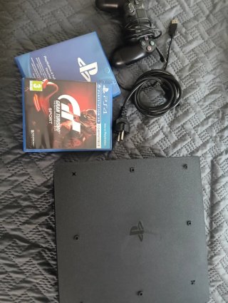 PS4 Pro 1TB Negra + Mando + Gran Turismo
