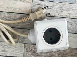 PowerCube Original USB 4 Tomas + 2 USB