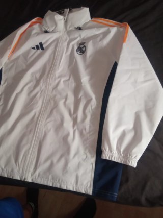 Chubasquero Real Madrid Adidas Blanco y Azul