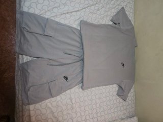 Conjunto  Gris Camiseta y Pantalón Corto