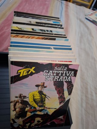 Fumetti Tex Willer dal numero 701 al 720.