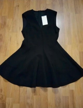 Vestido negro Zara