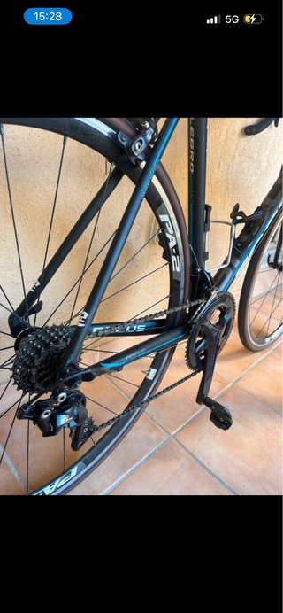 Bicicleta carretera Focus Culebro
