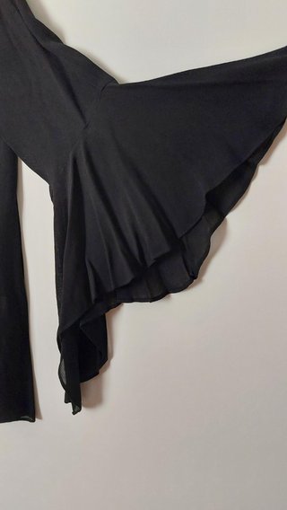 Blusa Zara Negra Mangas Campana Elegante