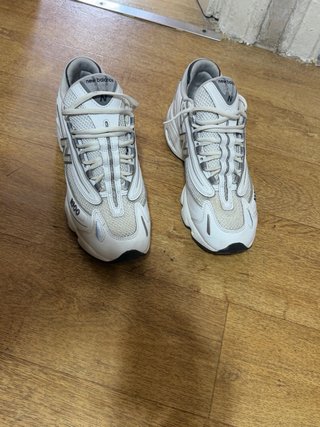 New Balance 1000 Talla 42 Gris Blanco