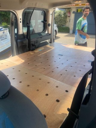 Furgoneta ford tourneo connect camperizada simple