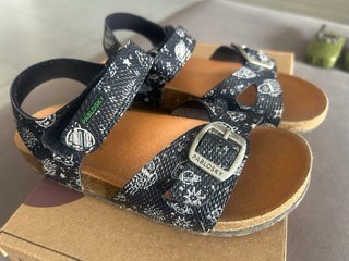 Sandalias Pablosky niño talla 31
