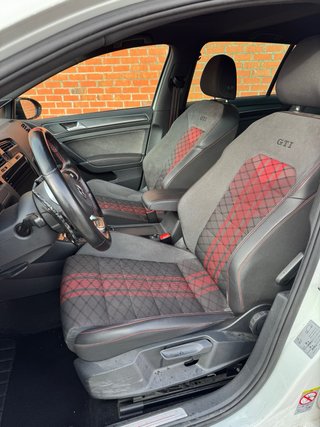 GOLF GTI 7.5 TCR