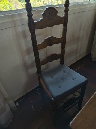 Mesa Castellana Nogal + 6 Sillas