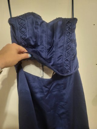 Vestido de fiesta satén bordado