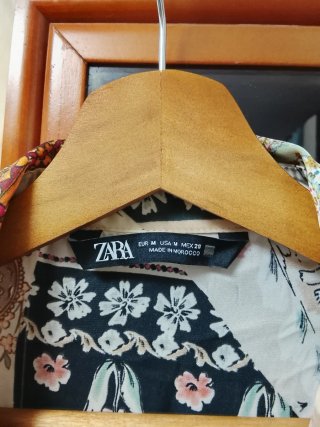 Blusa Zara Patchwork Estampada Talla M