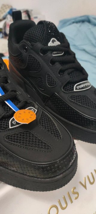 Scarpe Louis Vuitton skate Nere