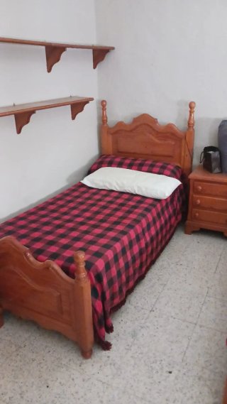 Armario de madera 4 puertas y 6 cajones