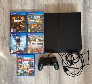 PS4 CUH-1216A Negra + 5 Juegos
