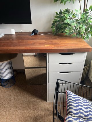 Escritorio Ikea Madera y Blanco