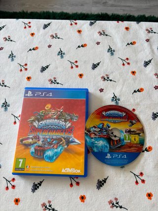 Skylanders Superchargers PS4 Juego + Disco