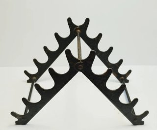 Soporte para navajas de afeitar antiguo.