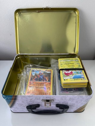 Lote Colección Pokémon PREMIUM Álbum mas Maletín