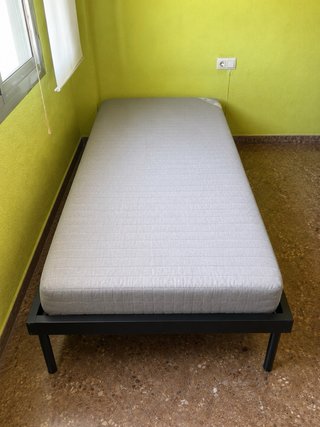 2 Camas Individuales (una tipo nido) + 3 Colchones