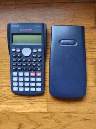 Calculadora Científica Casio fx-82MS