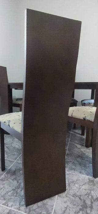 6 Sillas de comedor tapizadas madera.