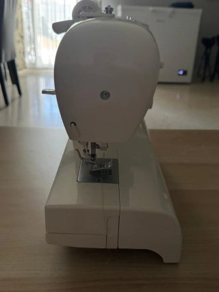 Máquina de coser Singer 2282