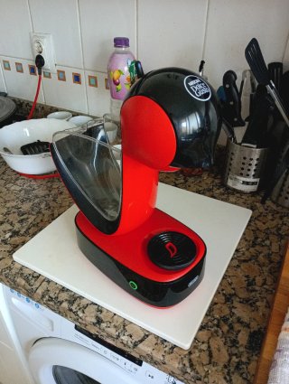 Cafetera Dolce Gusto Infinissima Roja