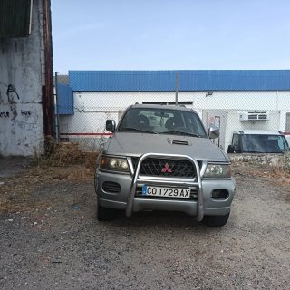Mitsubishi Montero 2000