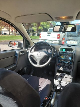 Opel Astra 2004