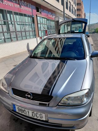 Opel Astra 2004