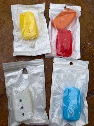 Fundas para llaves de coche (4 colores)