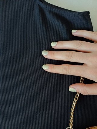 Vestido negro mini cut out