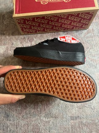 Vans Negras Auténticas