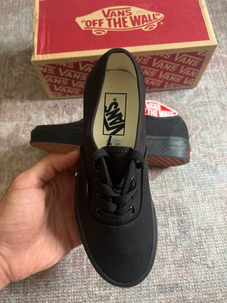 Vans Negras Auténticas