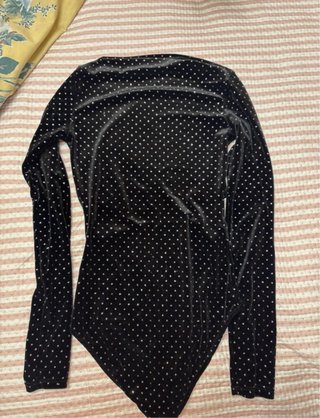 Body Zara terciopelo negro con brillantes Talla M
