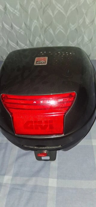 Baúl Moto Givi
