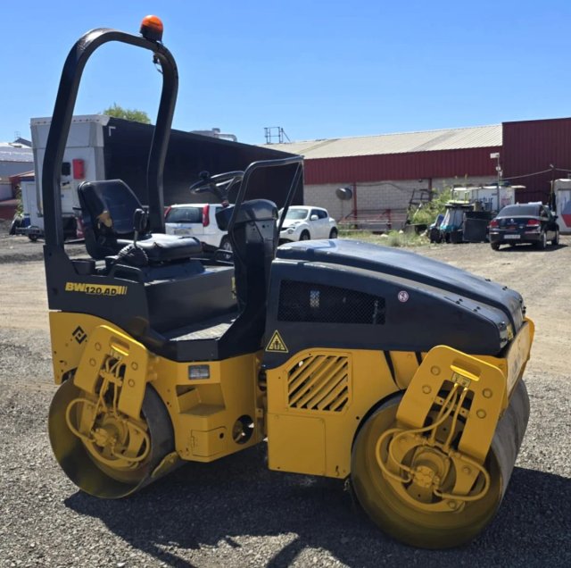 RODILLO COMPACTADOR BOMAG BW120 AD-4