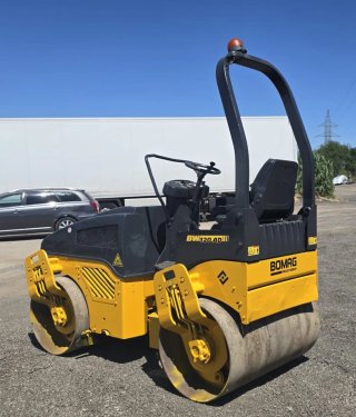 RODILLO COMPACTADOR BOMAG BW120 AD-4