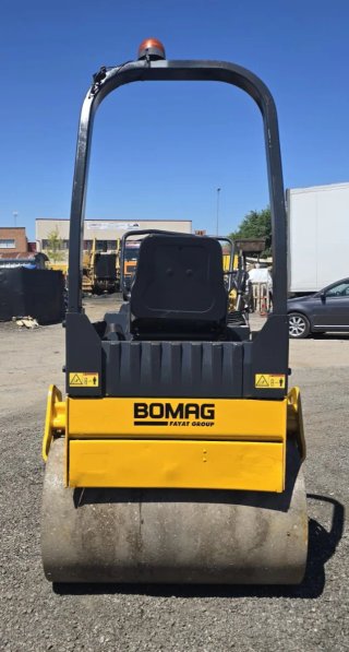 RODILLO COMPACTADOR BOMAG BW120 AD-4