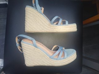 Sandalias cuña verano beige y azul vaquero,2 usos