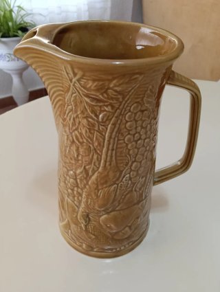 Jarra cerámica antigua decorada