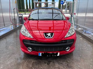 Peugeot 207 1.6 HDi 90 CV • Techo panorámico